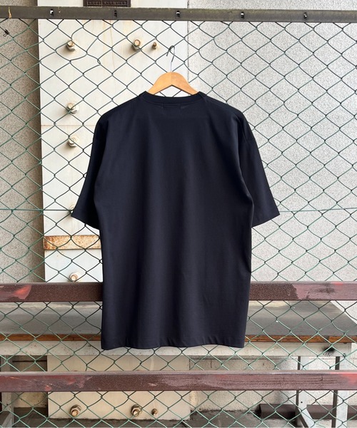 Sunny Smith(サニースミス)の「【SUNNY SMITH】アーチロゴ 11.6オンスウルトラヘヴィーウェイトTシャツ(CP)(Tシャツ/カットソー・メンズ・チャコール/ブラック・L/M)」の4枚目の写真
