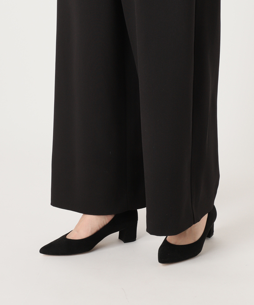 B.C STOCK（ベーセーストック）の「ウォッシャブル / ディープVリーンサロペット（サロペット/オーバーオール・レディース・キャメル/ブラック・SMALL/MEDIUM）」の6枚目の写真