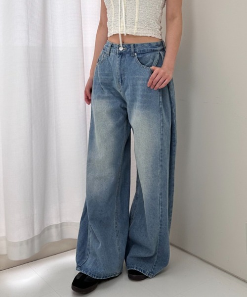 gossip!ロサンゼルス(ゴシップロサンゼルス)の「ウォッシュ加工 ワイドデニム(デニムパンツ・レディース・ブルー/ブラック/ライトブルー・S/M)」の8枚目の写真