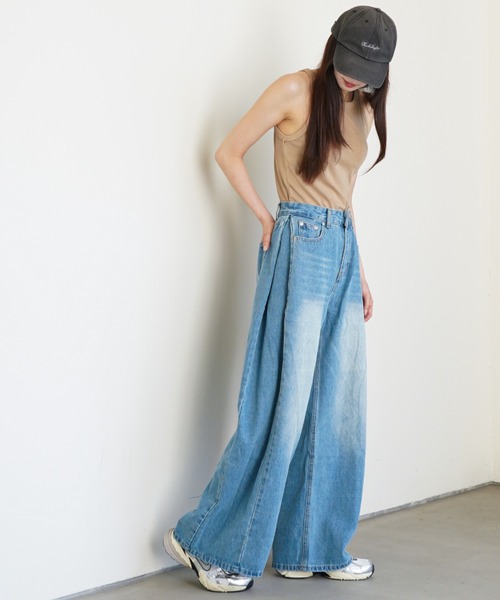 gossip!ロサンゼルス(ゴシップロサンゼルス)の「ウォッシュ加工 ワイドデニム(デニムパンツ・レディース・ブルー/ブラック/ライトブルー・S/M)」の22枚目の写真