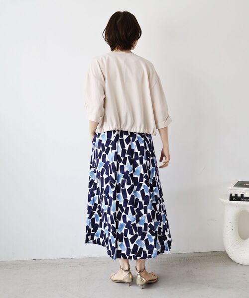 le.coeur blanc(ルクールブラン)の「幾何柄プリントリボン付ロングスカート(スカート・レディース・グリーン系その他/ブルー系その他4・38)」の14枚目の写真