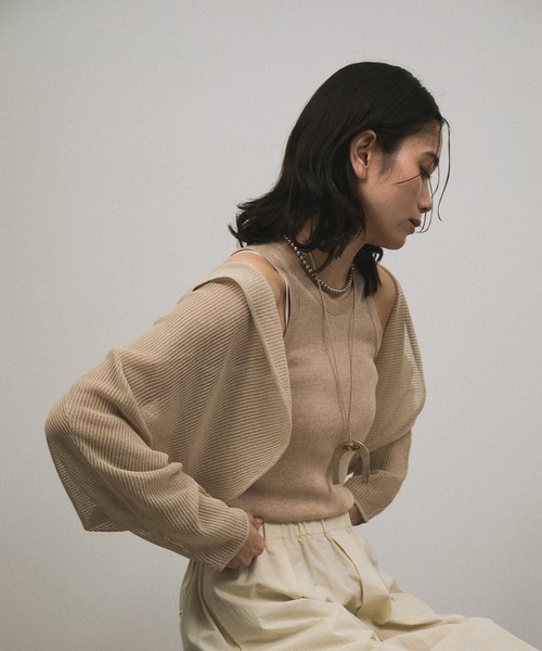 SALON adam et rope'(サロン アダム エ ロペ)の「シアーメッシュフードボレロ(カーディガン/ボレロ・レディース・ブラック/ベージュ/ブルー系その他4・FREE)」の3枚目の写真