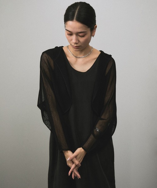 SALON adam et rope'(サロン アダム エ ロペ)の「シアーメッシュフードボレロ(カーディガン/ボレロ・レディース・ブラック/ベージュ/ブルー系その他4・FREE)」の9枚目の写真
