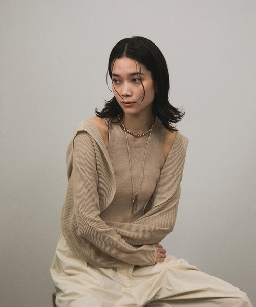 SALON adam et rope'(サロン アダム エ ロペ)の「シアーメッシュフードボレロ(カーディガン/ボレロ・レディース・ブラック/ベージュ/ブルー系その他4・FREE)」の12枚目の写真