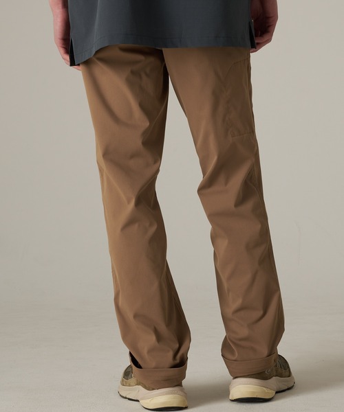 Eddie Bauer(エディーバウアー)の「ホライゾン ガイド チノパンツ(チノパンツ・メンズ・サファリグリーン/ライトベージュ/ブラック・M/XXL/XL/L)」の14枚目の写真