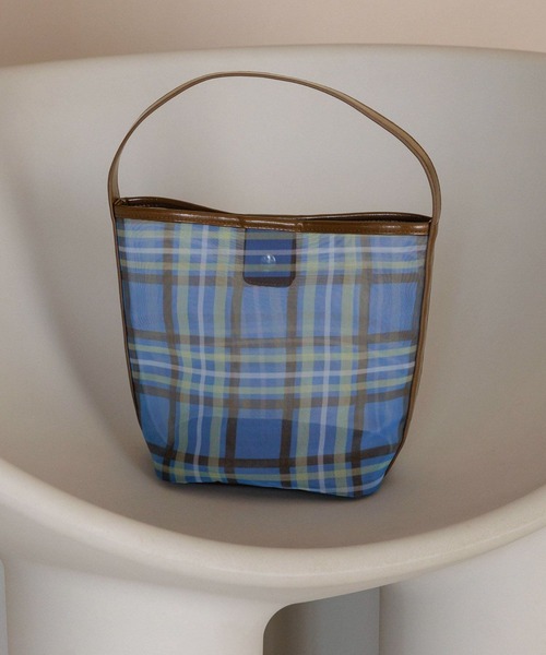 LOWRYS FARM(ローリーズファーム)の「シアーチェックトートBAG 323505(トートバッグ・レディース・ブルー/レッド・FREE)」の1枚目の写真