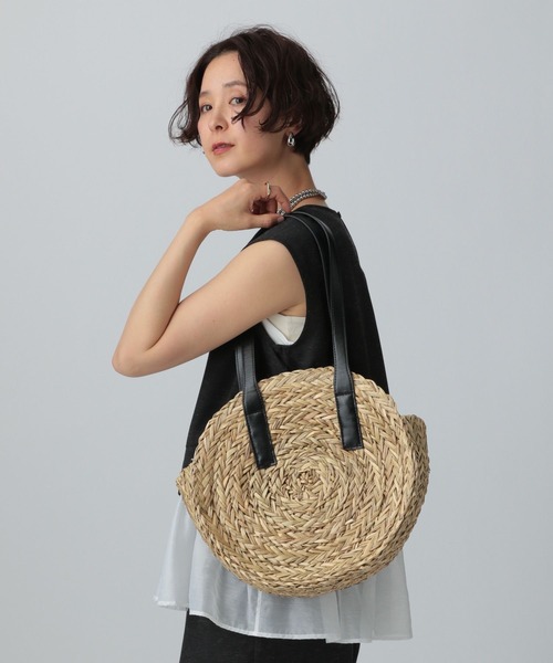 LEPSIM（レプシィム）の「水草ラウンドバッグ　322113（ショルダーバッグ・レディース・ブラック/オフホワイト・ONE SIZE）」の6枚目の写真