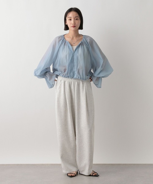 LOWRYS FARM（ローリーズファーム）の「ナイロンＺＩＰギャザーブルゾン　 491124（ブルゾン・レディース・アイボリー/ブラック/ブルー・FREE）」の5枚目の写真