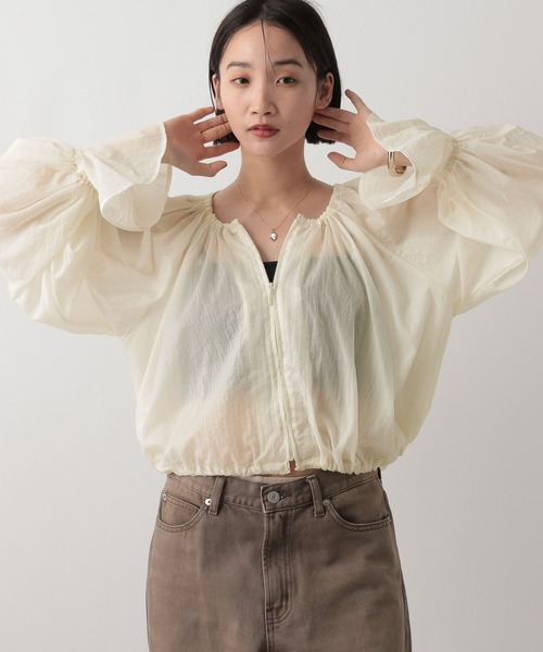 LOWRYS FARM（ローリーズファーム）の「ナイロンＺＩＰギャザーブルゾン　 491124（ブルゾン・レディース・アイボリー/ブラック/ブルー・FREE）」の13枚目の写真