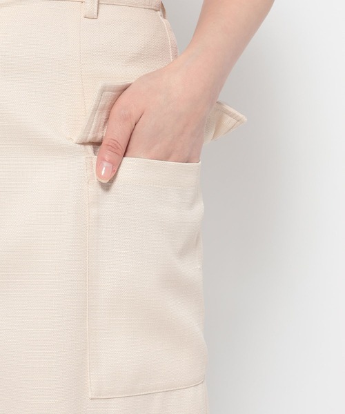 Andemiu（アンデミュウ）の「ポケットIラインスカート492570（スカート・レディース・アイボリー/ブラック/ベージュ・SMALL/MEDIUM）」の22枚目の写真