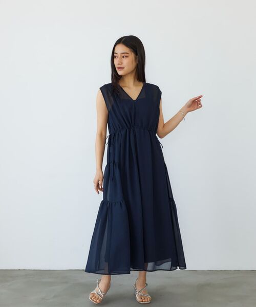 新品未使用 AS刺繍入り黒と紫のチェックワンピース 130cm