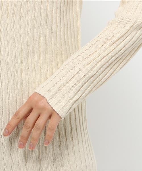 Chico（チコ）の「【who's who Chico】ハイネックリブニットワンピース（ワンピース・レディース・ベージュ/アイボリー/グレー・FREE）」の11枚目の写真