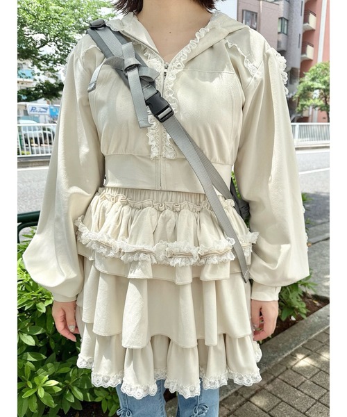 merry jenny（メリージェニー）の「フリルベロアミニスカート（スカート・レディース・アイボリー/ブラウン・FREE）」の2枚目の写真