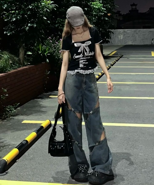 AsheKsha(アシクシャ)の「【新作】ファッショナブルなスウィートフリルショートスリーブTシャツ(Tシャツ/カットソー・レディース・ブラック・F)」の11枚目の写真