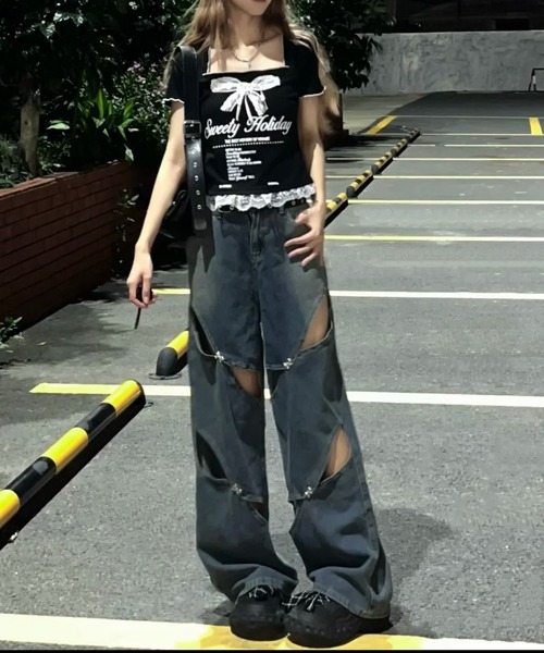 AsheKsha(アシクシャ)の「【新作】ファッショナブルなスウィートフリルショートスリーブTシャツ(Tシャツ/カットソー・レディース・ブラック・F)」の12枚目の写真