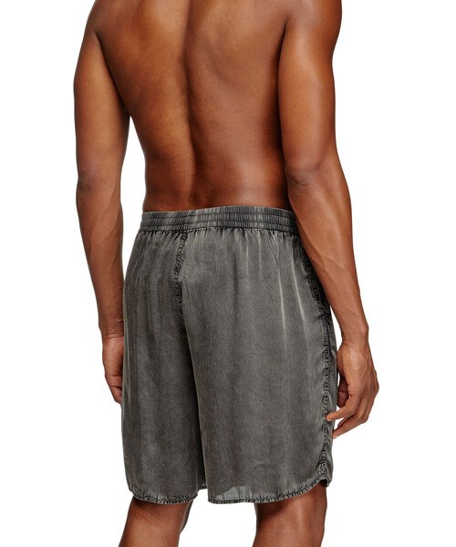 DIESEL（ディーゼル）の「メンズ パンツ SILVO-DNM（その他パンツ・メンズ・チャコールグレー・LARGE/SMALL/MEDIUM/X-SMALL/X-LARGE/XX-LARGE）」の2枚目の写真