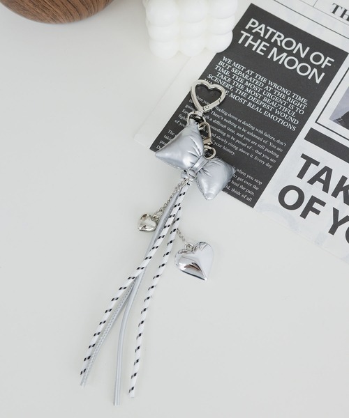 LA VORAGINE（ラ ヴォラジネ）の「ハートリボンロープマルチ チャーム（チャーム・レディース・ブラック/ブルー/シルバー/ベージュ/イエロー/ピンク・FREE）」の11枚目の写真