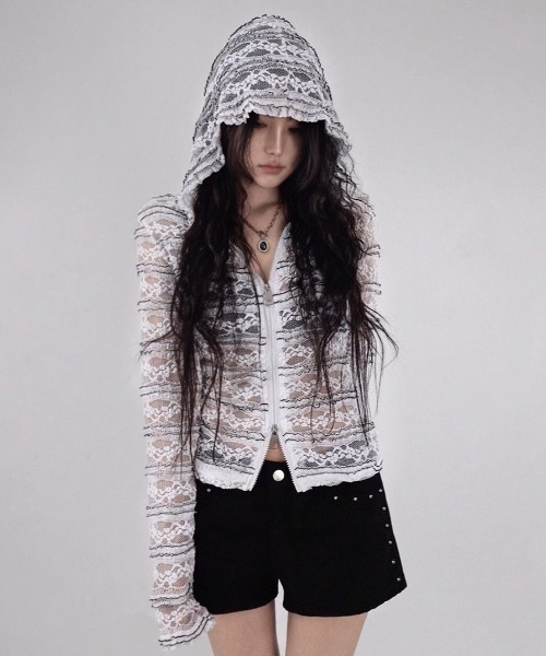 A'GEM/9 × .kom 「.KOM/ドットケーオーエム」 2Pレーストップ レディース A'GEM/9 × .kom 『.KOM/ドットケーオーエム』 2Pレーストップ