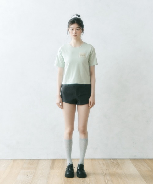 FCMM(エフシーエムエム)の「【日本限定】TAG TEE / タグTEE(Tシャツ/カットソー・レディース・ブラック/オフホワイト/グレー/ライトグリーン・SMALL/MEDIUM)」の18枚目の写真