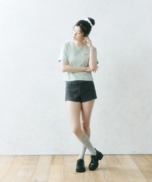 FCMM(エフシーエムエム)の「【日本限定】TAG TEE / タグTEE(Tシャツ/カットソー・レディース・ブラック/オフホワイト/グレー/ライトグリーン・SMALL/MEDIUM)」の20枚目の写真