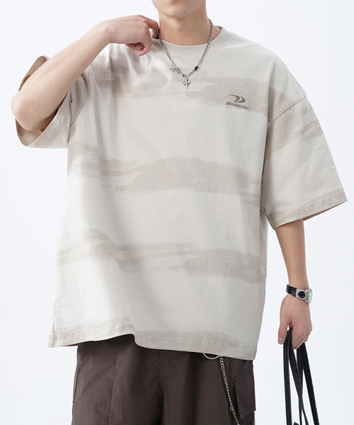JOHNNY WOLF(ジョニーウルフ)の「AZAZEL オーバーサイズ ハンドペイントボーダー ヘビーウェイトコットン Tシャツ(Tシャツ/カットソー・メンズ・ブラック×レッド/ブラック×グリーン/グレイッシュベージュ・M/L/XL)」の14枚目の写真