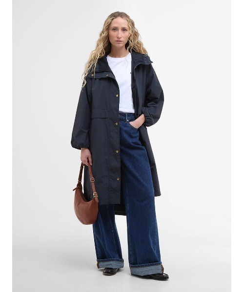 Barbour(バブアー)の「Naboo シャワープルーフジャケット(ナイロンジャケット・レディース・ネイビー/ブラウン・8/10)」の2枚目の写真