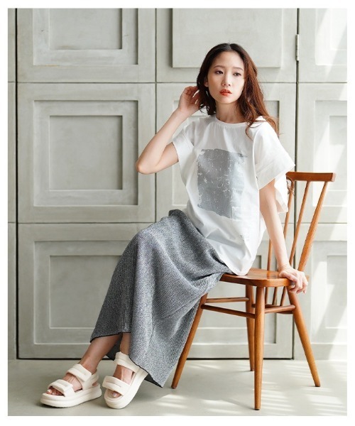 Sawa a la mode(サワアラモード)の「プリントコットンTシャツ(Tシャツ/カットソー・レディース・ホワイト/ブラック・FREE)」の16枚目の写真