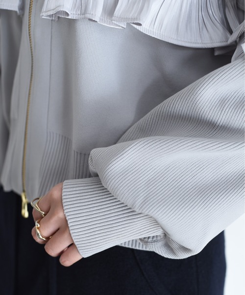 シャーリングフリルニットブルゾン Eimee Law│Eimee Law & LHELBIE