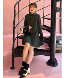 衿つきプリーツカットミニワンピースを使った人気ファッション