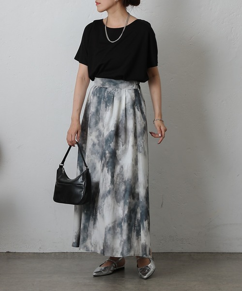 COLONY 2139(コロニートゥーワンスリーナイン)の「水彩柄フレアスカート(スカート・レディース・ブラック/ブラウン・FREE)」の16枚目の写真