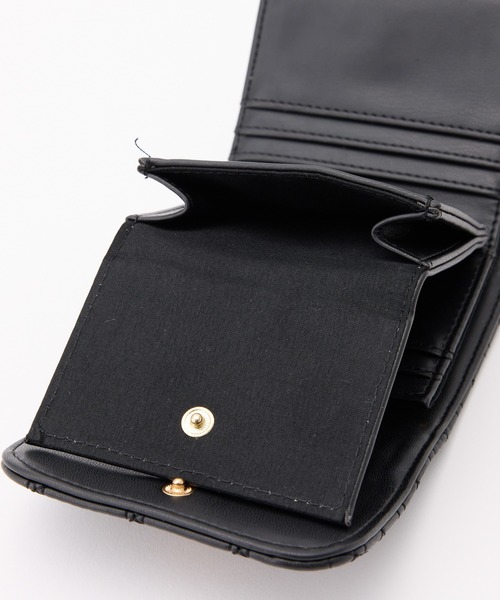 one after another NICE CLAUP（ワンアフターアナザーナイスクラップ）の「エンブレム付きキルティングウォレット（財布・レディース・ブラック/アイボリー/サックスブルー・FREE）」の7枚目の写真