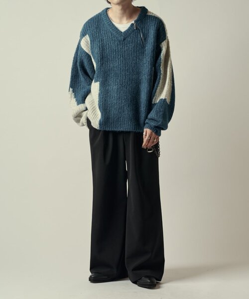 極美品 未使用タグ付 LIMIfeu 個性的 立体裁断 ニット 変形 ネイビー 極美品 未使用タグ付 LIMIfeu 個性的 立体裁断 ニット 変形 ネイビー