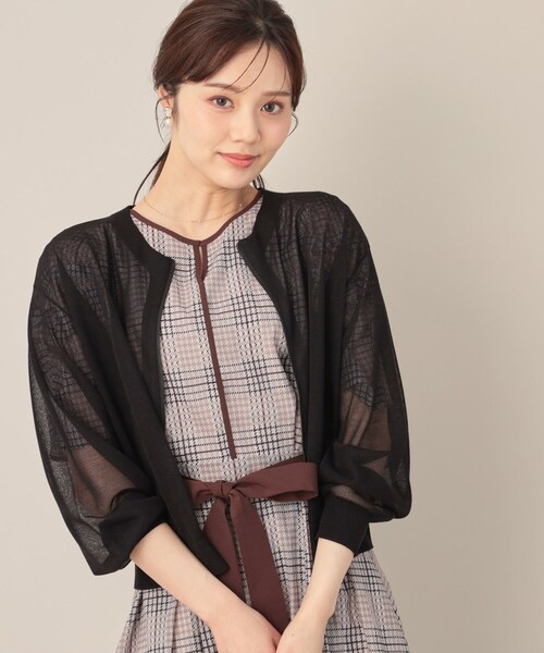 couture brooch(クチュールブローチ)の「LEVITAシアージップアップブルゾン(カーディガン/ボレロ・レディース・アイボリー/ライトグレー/ブラック・42/38)」の4枚目の写真