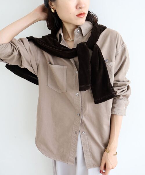 le.coeur blanc（ルクールブラン）の「刺繍カラーダブルポケットオーバーシャツ（シャツ/ブラウス・レディース・ピンク系その他/ダークグレー/サンドベージュ・38）」の12枚目の写真