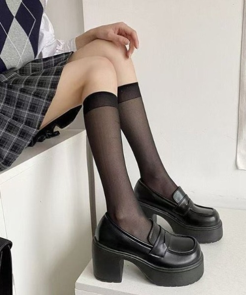yuue' ( wear )(ユーイ)の「厚底タンクソールローファー(ローファー・レディース・ブラック/ブラック系その他・24.5cm/23.5cm/23.0cm/24.0cm)」の6枚目の写真