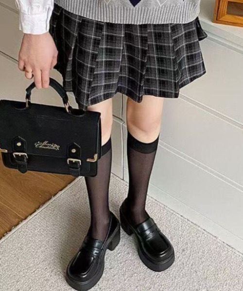 yuue' ( wear )(ユーイ)の「厚底タンクソールローファー(ローファー・レディース・ブラック/ブラック系その他・24.5cm/23.5cm/23.0cm/24.0cm)」の7枚目の写真