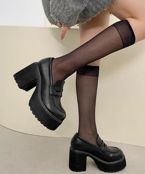 yuue' ( wear )(ユーイ)の「厚底タンクソールローファー(ローファー・レディース・ブラック/ブラック系その他・24.5cm/23.5cm/23.0cm/24.0cm)」の3枚目の写真