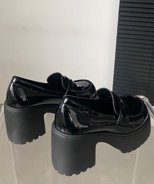 yuue' ( wear )(ユーイ)の「厚底タンクソールローファー(ローファー・レディース・ブラック/ブラック系その他・24.5cm/23.5cm/23.0cm/24.0cm)」の16枚目の写真