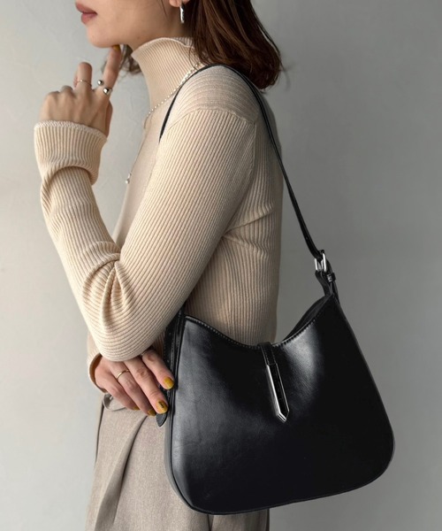 classicalelf（クラシカルエルフ）の「大人の余裕を魅せる。スウェードライクメタルパーツワンハンドルバッグ（ハンドバッグ・レディース・ブラウン/チャコール/ブラック・ONE SIZE）」の12枚目の写真