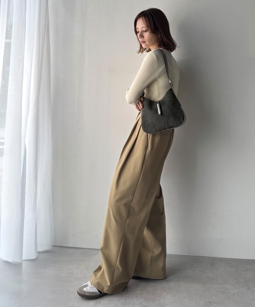 classicalelf（クラシカルエルフ）の「大人の余裕を魅せる。スウェードライクメタルパーツワンハンドルバッグ（ハンドバッグ・レディース・ブラウン/チャコール/ブラック・ONE SIZE）」の18枚目の写真