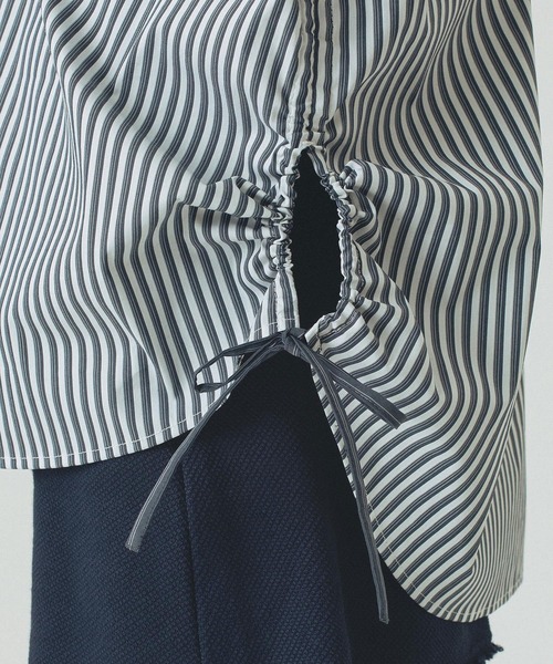 ROSE BUD(ローズバッド)の「STRIPE DRAWSTRING SHIRTS(シャツ/ブラウス・レディース・ネイビー/ホワイト/ブルー・ONE SIZE)」の8枚目の写真