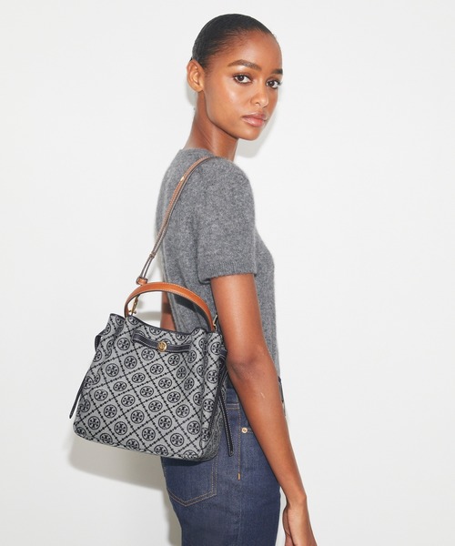 ロミー Tモノグラム バケットバッグ（ショルダーバッグ）｜TORY BURCH