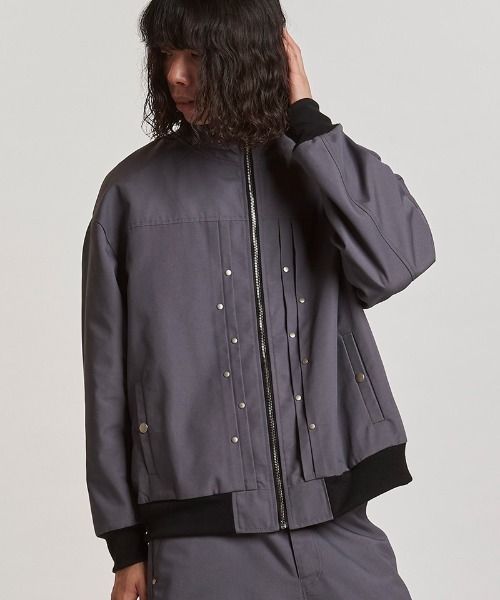 NO ID.(ノーアイディ)の「mj11074- リベットBIGトラックBLZ ブルゾン(857006-310B)(ブルゾン・メンズ・ブラック/グレー・ONE SIZE)」の9枚目の写真