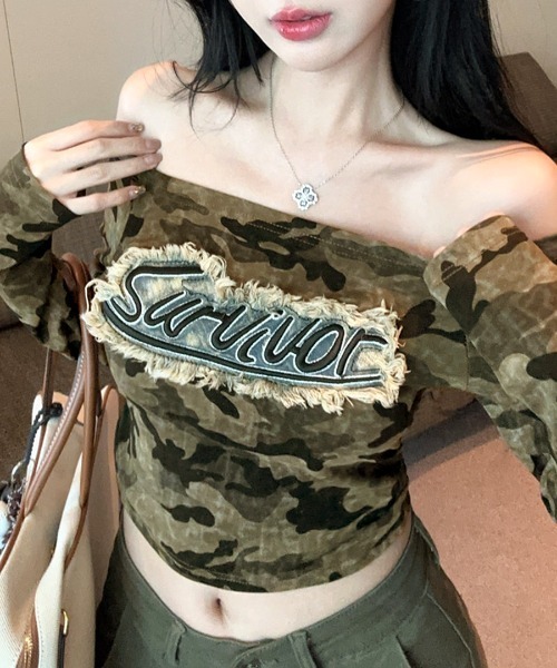 Riff(リフ)の「迷彩柄オフショルトップス(Tシャツ/カットソー・レディース・カーキ・FREE)」の6枚目の写真