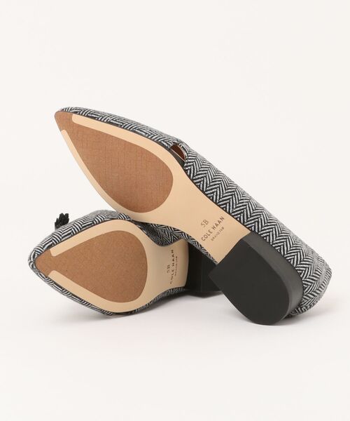 COLE HAAN（コールハーン）の「バーニャ タッセル フラット womens（パンプス・レディース・ブラック・5/5.5/6/6.5/7/7.5/8/8.5）」の11枚目の写真