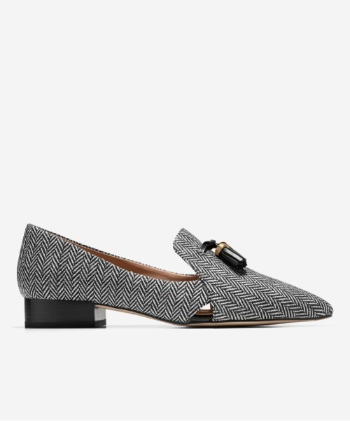 COLE HAAN（コールハーン）の「バーニャ タッセル フラット womens（パンプス・レディース・ブラック・5/5.5/6/6.5/7/7.5/8/8.5）」の5枚目の写真