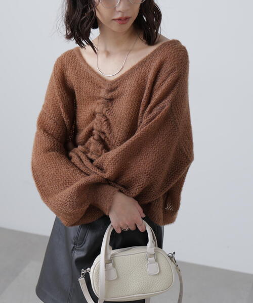 FREE'S MART（フリーズマート）の「◆前後２ＷＡＹドロストショート丈ニット（ニット/セーター・レディース・ホワイト/ブラウン/ブラック・FREE）」の3枚目の写真