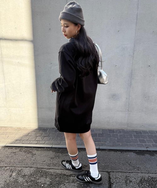THE NORTH FACE(ザノースフェイス)の「【THE NORTH FACE】ワンピースパーカー 8EEE/W ESSENTIAL RELAXED HOODED DRESS ロングパーカー(ワンピース・レディース・グレー/ブラック・L/S/M/XL)」の10枚目の写真