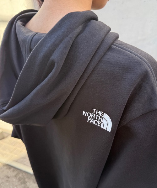THE NORTH FACE(ザノースフェイス)の「【THE NORTH FACE】ワンピースパーカー 8EEE/W ESSENTIAL RELAXED HOODED DRESS ロングパーカー(ワンピース・レディース・グレー/ブラック・L/S/M/XL)」の13枚目の写真