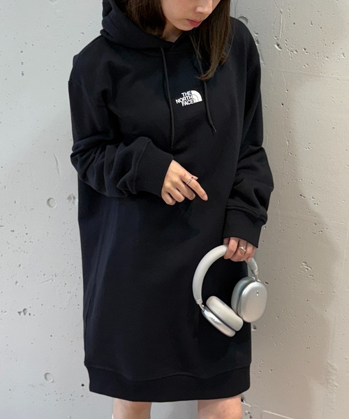 THE NORTH FACE(ザノースフェイス)の「【THE NORTH FACE】ワンピースパーカー 8EEE/W ESSENTIAL RELAXED HOODED DRESS ロングパーカー(ワンピース・レディース・グレー/ブラック・L/S/M/XL)」の6枚目の写真
